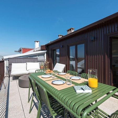 Boavista Penthouse W/ 2 Balconies & Ac By Lovelystay Porto Exterior photo
