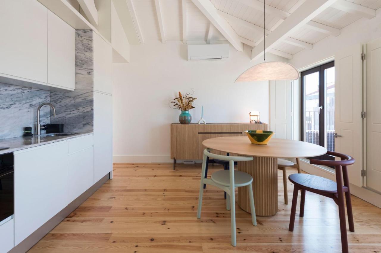 Boavista Penthouse W/ 2 Balconies & Ac By Lovelystay Porto Exterior photo