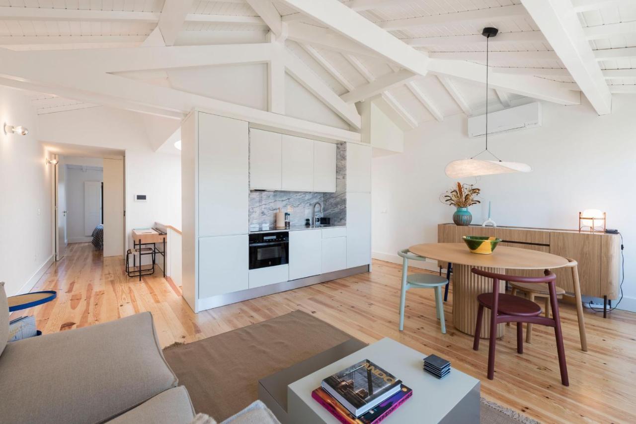 Boavista Penthouse W/ 2 Balconies & Ac By Lovelystay Porto Exterior photo